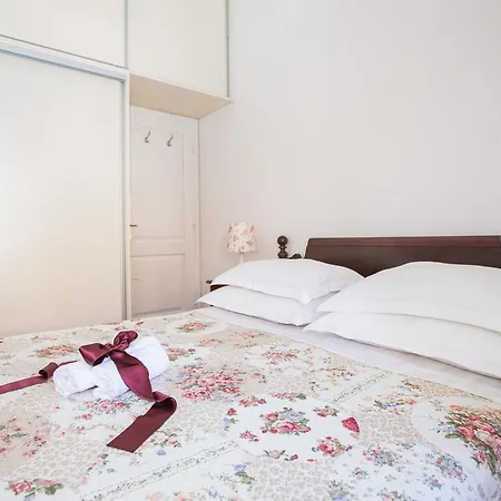 Old Town Heart Apartment